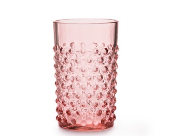 Ręcznie wykonany szklany kieliszek do kieliszków Cecilia firmy Flore, zdobiony ćwiekami, 200 ml, różowy, zestaw 2 sztuk