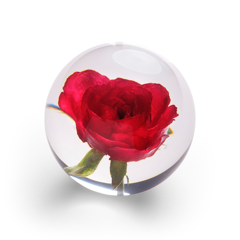 Handgemachter Briefbeschwerer aus Schmuckkörbchen, 8 cm, rosa Rose