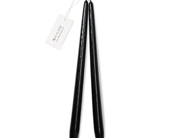 Candela conica laccata Ulrika fatta a mano da Flore, set da quattro, confezione da 4, nera