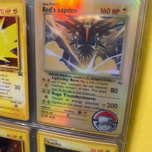 Cartão proxy Holo feito à mão do renascimento dos heróis do ginásio Zapdos Red