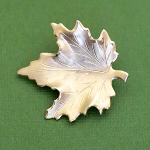 Vintage Goldene Ahornblatt Brosche, K28