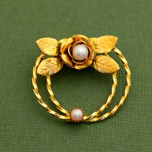Broche Antique Dorée à Motifs Floraux - Bijou Vintage Occasion, Référence K4