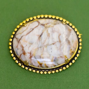 Vintage Marbled Oval Brooch K29