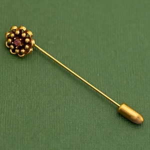 Vintage Boho Gold Tone Floral Rhinestone Stickpin K5