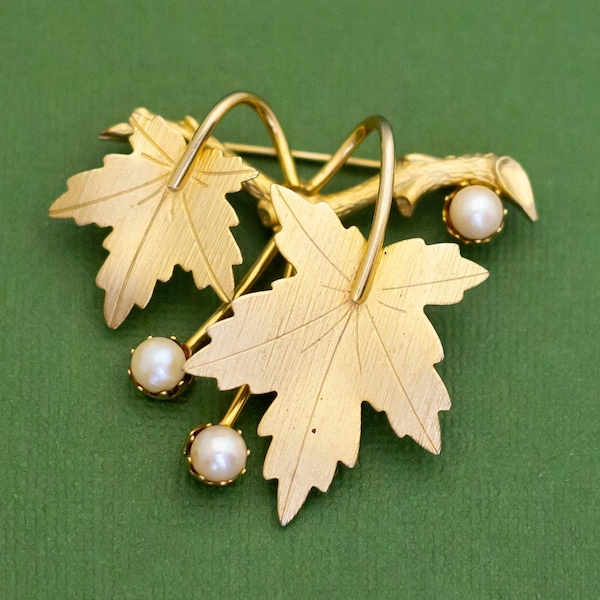 Vintage Golden Maple Leaf Pearl Brooch by Sarah Coventry, K28