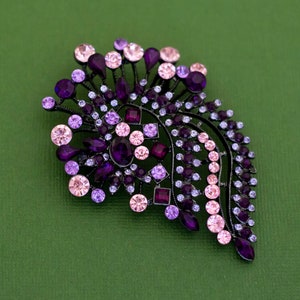 Vintage Purple Rhinestones Floral Elegance Brooch K27