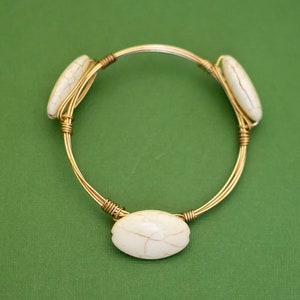 7 inch, Vintage White Stones Gold Tone Bangle Bracelet, K39