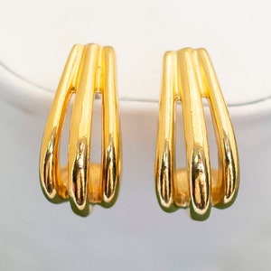 Vintage Boho Gold Tone Stud Earrings by Avon K4