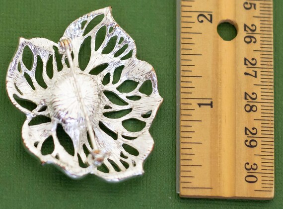 Vintage Art Deco Silver Tone Floral Fashion Brooc… - image 2