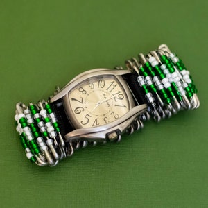8 inch, Vintage Green Beads Silver Tone Analog Time Watch - K45