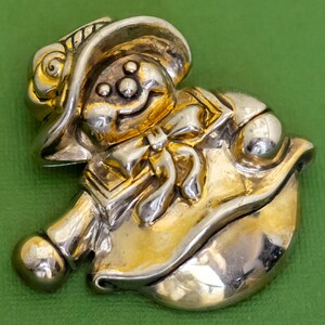 Vintage Goldfarbene Entzückende Cartoon Brosche, K31