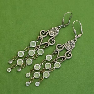 Vintage Green Rhinestones Silver Tone Abstract Dangle Earrings. K35