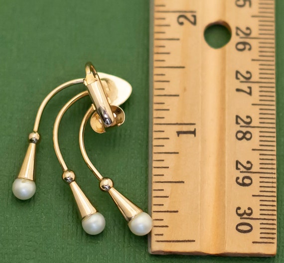 Vintage Victorian Gold Tone and Pearl Clip On Ear… - image 2