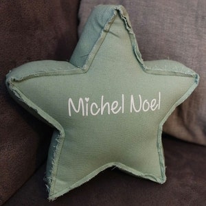 Personalisiertes Kuschelkissen Stern/Herz mit Namen – Geschenk zur Geburt, Taufe & Geburtstag
