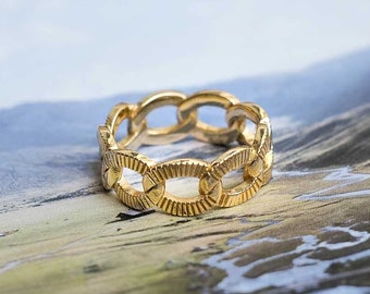 Oceane Textured Gold Chain Ring / 14k Gold-Filled Ring / Clean Minimal Modern Ring by Sachelle Collective