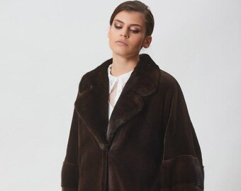 Dunkelbraune Kurze Nerzjacke geschoren