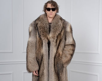Men&#39;s Brown Finn Raccoon Fur Coat with Rever Collar
