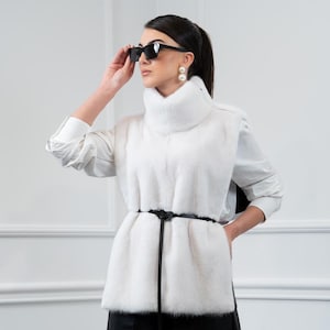 White Mink Frontshirt with Shoulder Zipper