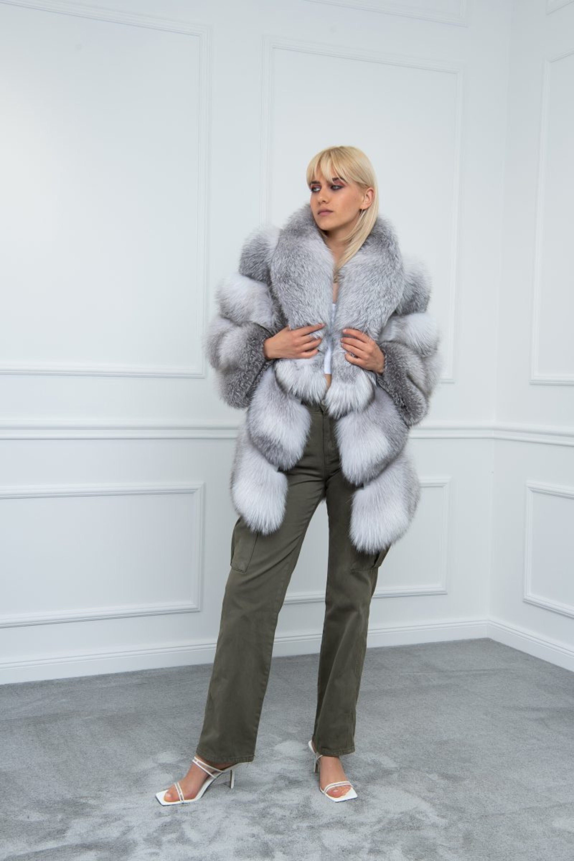 Manteau Fourrure Renard Gris Et Blanc - Taille XL - Col Châle - Neuf Sans étiquettes
