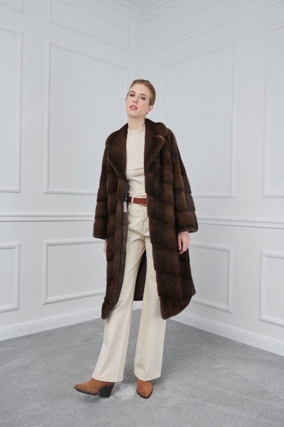Brown Mink Fur Coat: Relaxed Fit, Real Fur