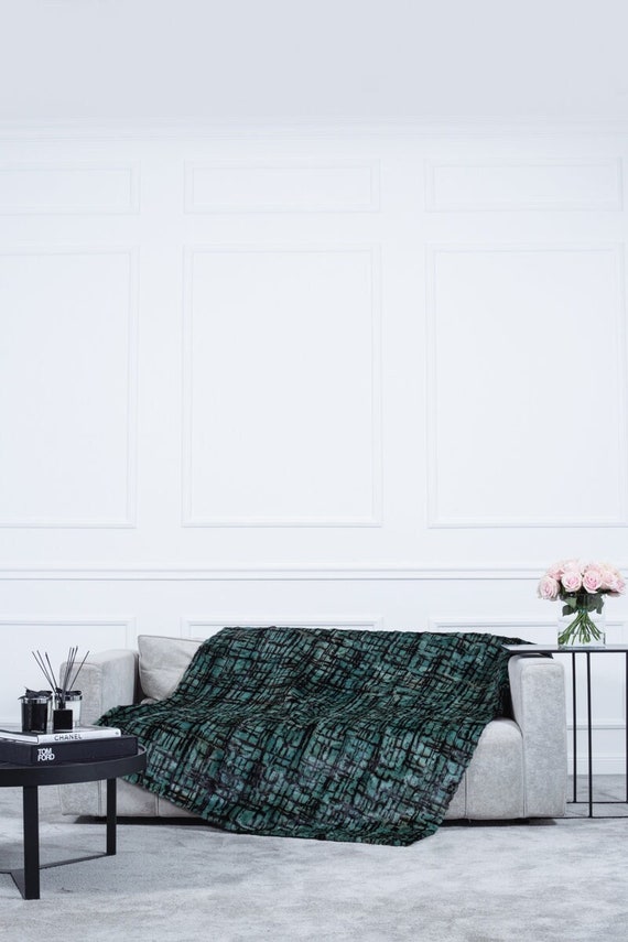 Black mink throw hotsell