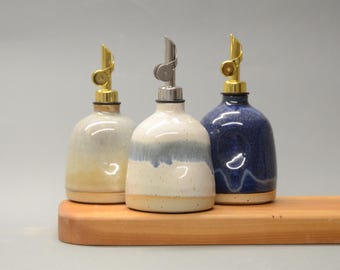 Botella pequeña de aceite