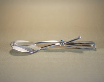 Gulden Pelican silver metal serving tongs, asparagus tongs, tableware, made in France, 20th century