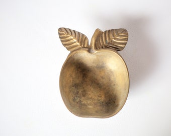 Vintage brass apple, apple ashtray, brass ashtray, empty brass apple pocket, decoration, brass fruit, brass apple, ashtray