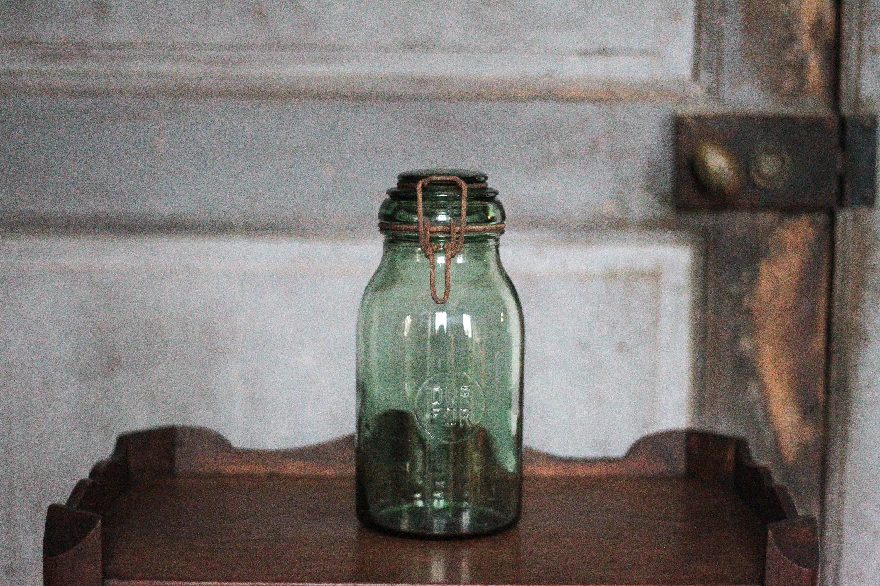 bocal ancien en verre RAC , vintage