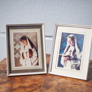 Pair of vintage photo frames, frame to pose, framed photo, framing, photo frame, interior decoration, photo frame