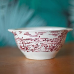 Ceramic bowl, eared bowl, white bowl with toile de jouy hunting pattern, lunch bowl, pink, country bowl, kitchen, camping, bowl