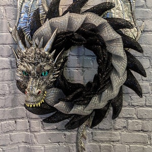 Black Silver Dragon Wreath with Wings and Tail, With/Without Fire