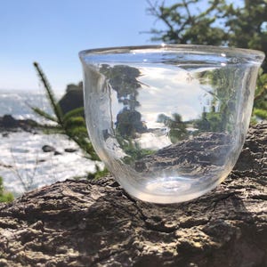 Cuenco alto de vidrio transparente: vidrio soplado