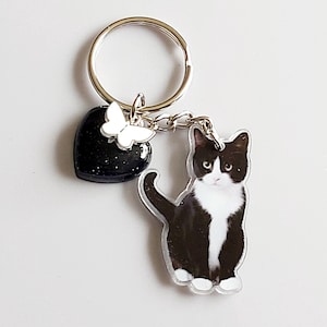 Tuxedo Cat Keyring: Acrylic Charm with Heart & Butterfly. Cat Keychain or Bag Charm.