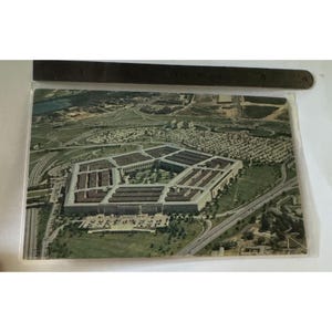Postal antigua con vista aérea del Pentágono - Prince Lithograph Co., años 70 y 80