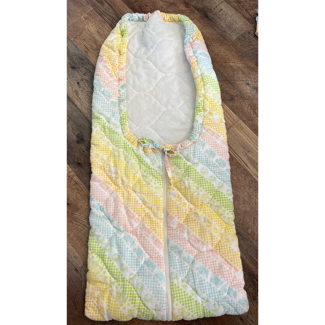 Vintage Quilted Baby Bunting Sleeping Bag /papoose Pastel Colors Zips