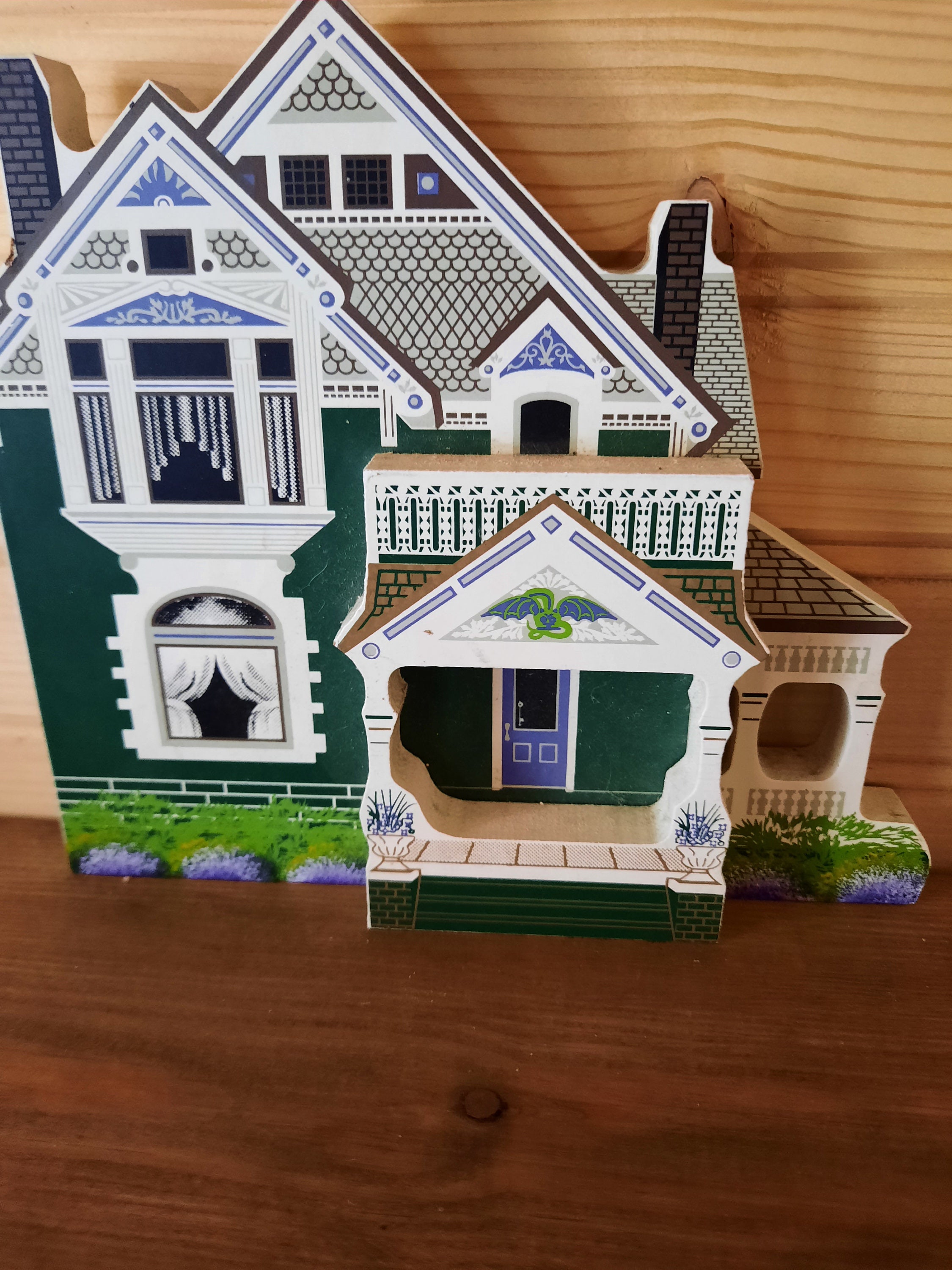 Sheila's House 1995 Christmas Inn, 1996 Pillow Thompson House, 1995