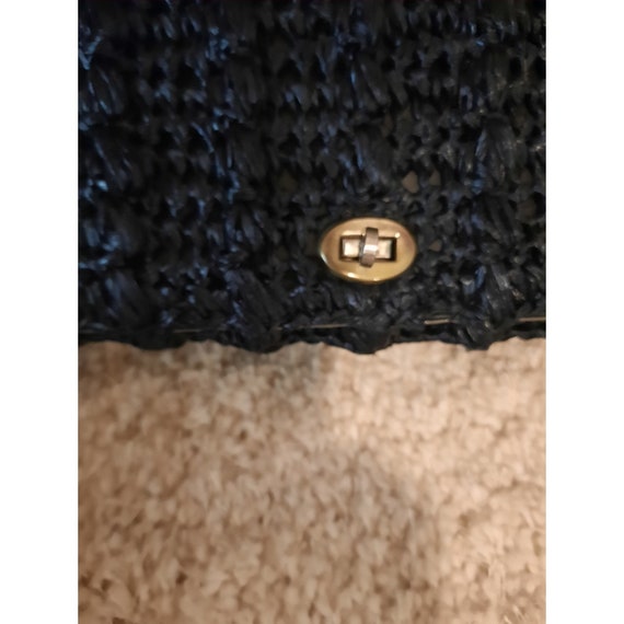 TOTE BAG 40 IN STRIPED PATTERN OF WHITE BEIGE AND BLACK WOVEN RAFFIA