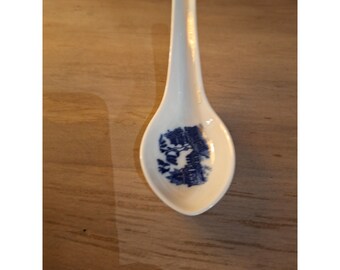 Vintage Blue Willow Style Spoon, Sugar