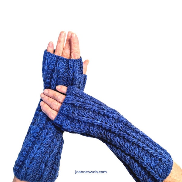 Heart Ridge Fingerless Gloves