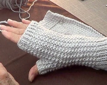 Rice Stitch Fingerless Gloves Knitting Pattern