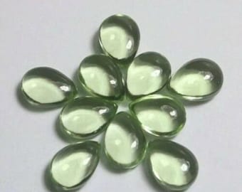 Birnengrüner Amethyst Cabochon, Einzelsteine (3 x 5 mm bis 12 x 16 mm)