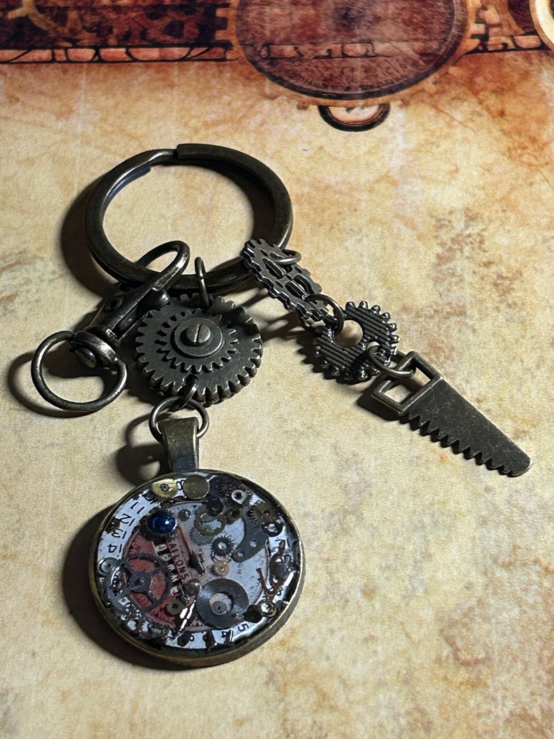 Steampunk Keyring, Handmade, Unique, Vintage Watch Parts, Resin