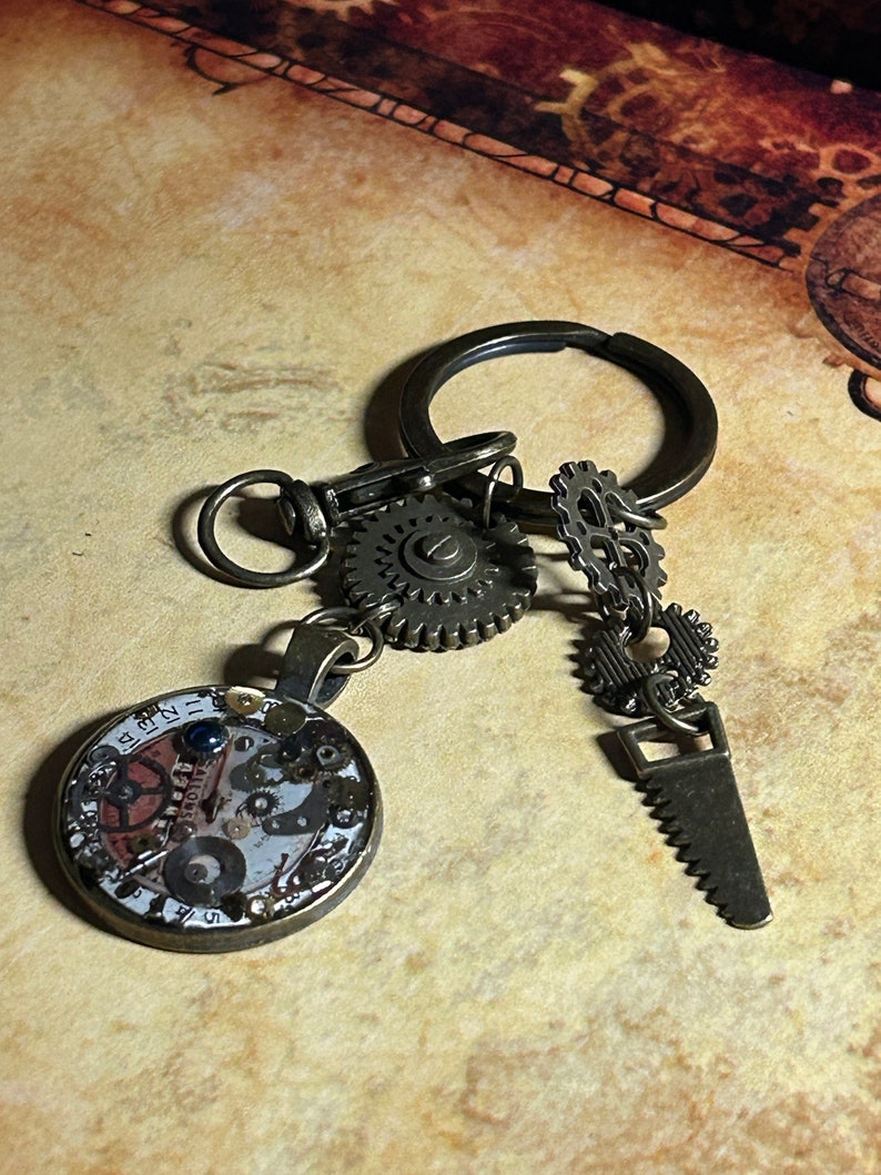 Steampunk Keyring, Handmade, Unique, Vintage Watch Parts, Resin