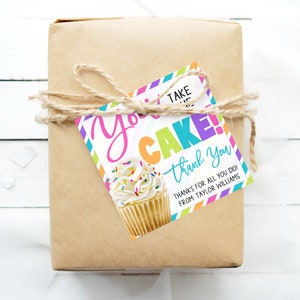 Etiqueta de presente de cupcake, você leva o bolo, professor da escola, funcionário, enfermeira voluntária, semana de agradecimento, etiqueta de padaria de agradecimento, editável