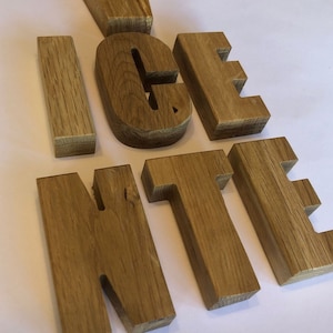 Lettres en bois, lettres en bois de chêne, lettres décoratives, décoration avec lettres, lettres en bois, lettres décoratives, nom en bois