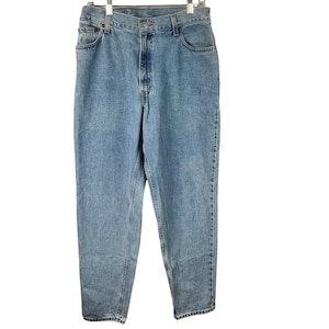 Levi&#39;s Vintage 550 Light Wash Denim Jeans Size 14 Relaxed Tapered Leg EUC