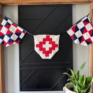 Antique Quilt Bunting