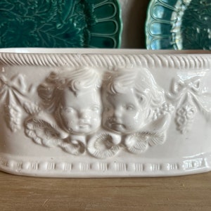 Vintage Cherub Plant3e3r
