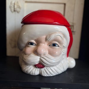 Vintage Santa Cookie Jar 1973